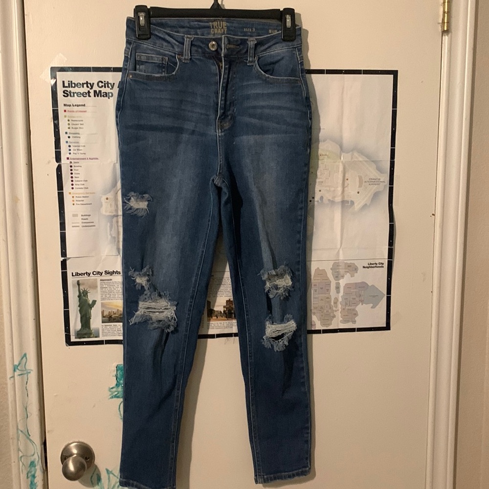 True Craft Distressed Mom Jean
